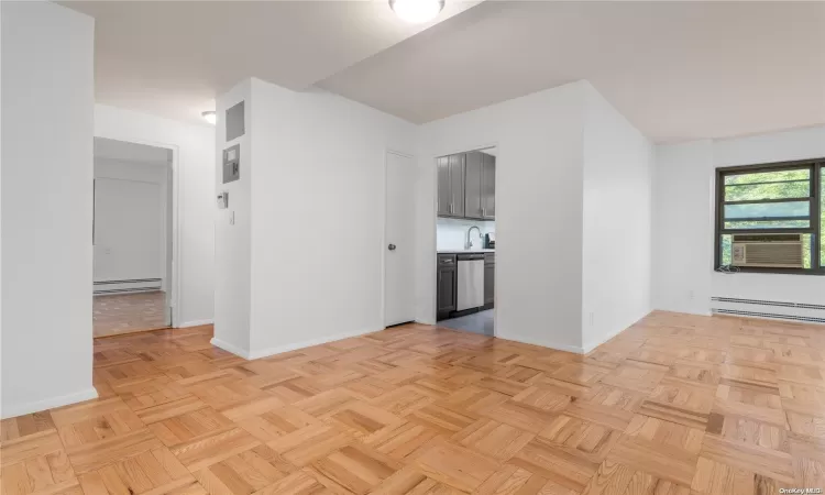 21-66 33rd Road, New York, NY, 2 Bedrooms Bedrooms, 4 Rooms Rooms,1 BathroomBathrooms,Residential,For Sale,33rd,L3591952