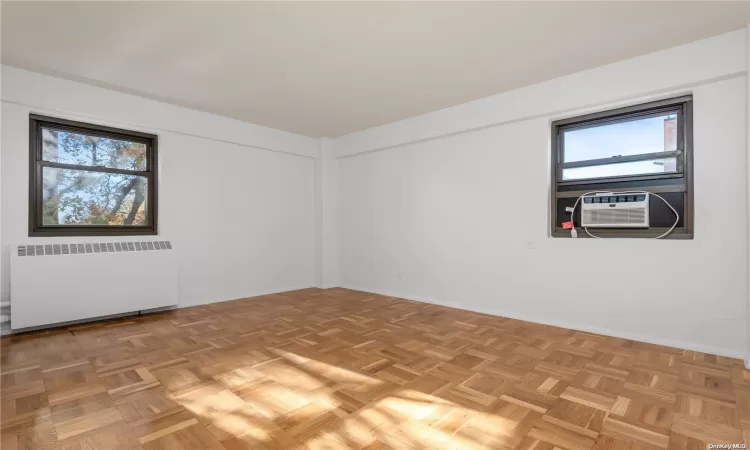 21-66 33rd Road, New York, NY, 2 Bedrooms Bedrooms, 4 Rooms Rooms,1 BathroomBathrooms,Residential,For Sale,33rd,L3591952