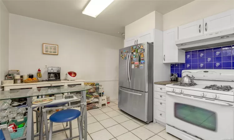 64-37 210th Street, New York, NY, 3 Bedrooms Bedrooms, 7 Rooms Rooms,3 BathroomsBathrooms,Residential,For Sale,210th,L3591854