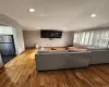 160-11 76th Road, New York, NY, 2 Bedrooms Bedrooms, 5 Rooms Rooms,1 BathroomBathrooms,Residential Lease,For Rent,76th,L3591855