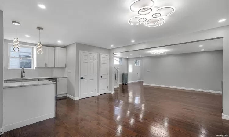 116-16 203rd Street, New York, NY, 5 Bedrooms Bedrooms, 8 Rooms Rooms,3 BathroomsBathrooms,Residential,For Sale,203rd,L3591890