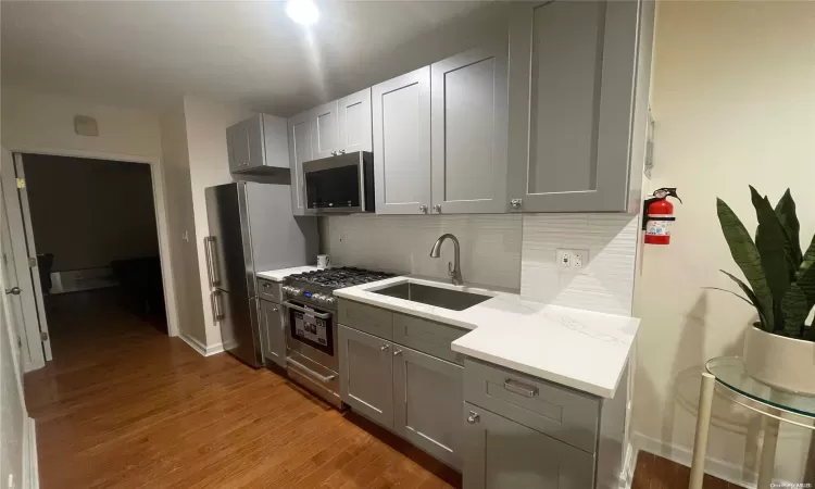 390 Lafayette Avenue, New York, NY, 3 Rooms Rooms,1 BathroomBathrooms,Residential Lease,For Rent,Lafayette,L3591969