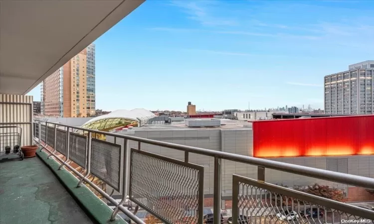 61-25 97th St, New York, NY, 1 Bedroom Bedrooms, 4 Rooms Rooms,1 BathroomBathrooms,Residential,For Sale,97th St,L3591990