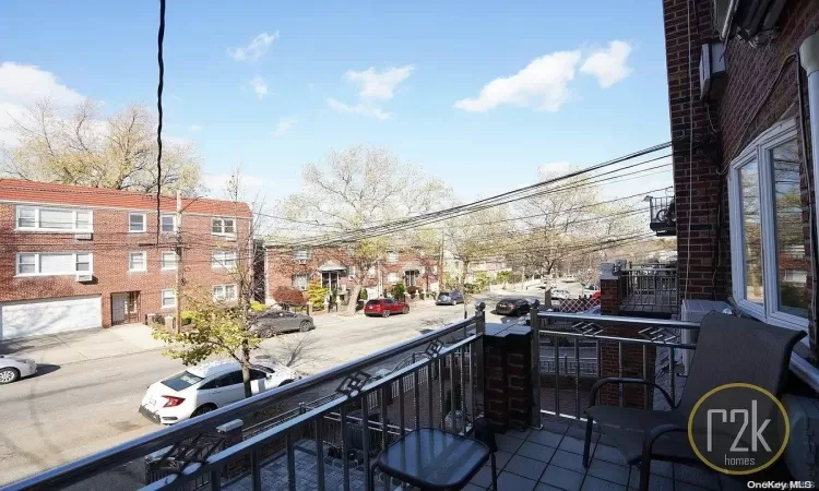 20-57 48th Street, New York, NY, 5 Bedrooms Bedrooms, 15 Rooms Rooms,3 BathroomsBathrooms,Residential Income,For Sale,48th,L3592018