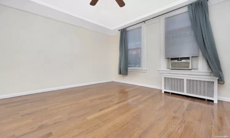 73-24 71st Place, New York, NY, 5 Bedrooms Bedrooms, 12 Rooms Rooms,2 BathroomsBathrooms,Residential Income,For Sale,71st,L3592003