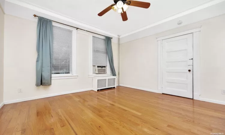 73-24 71st Place, New York, NY, 5 Bedrooms Bedrooms, 12 Rooms Rooms,2 BathroomsBathrooms,Residential Income,For Sale,71st,L3592003