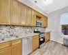 73-24 71st Place, New York, NY, 5 Bedrooms Bedrooms, 12 Rooms Rooms,2 BathroomsBathrooms,Residential Income,For Sale,71st,L3592003