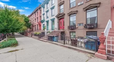 197 Gates Avenue, New York, NY, 6 Bedrooms Bedrooms, 22 Rooms Rooms,4 BathroomsBathrooms,Residential Income,For Sale,Gates,L3592074