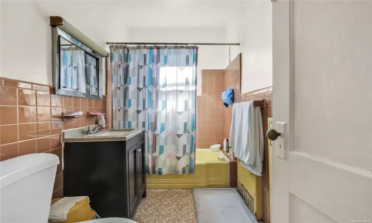 89-20 181st Street, New York, NY, 7 Bedrooms Bedrooms, 11 Rooms Rooms,3 BathroomsBathrooms,Residential Income,For Sale,181st,L3592072