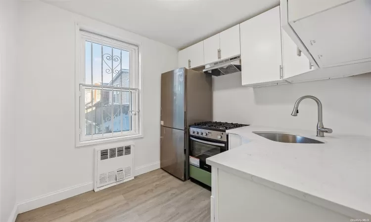 50-22 40th Street, New York, NY, 1 Bedroom Bedrooms, 3 Rooms Rooms,1 BathroomBathrooms,Residential,For Sale,40th,L3592100