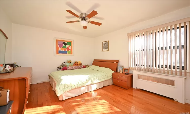 73-36 Springfield Boulevard, New York, NY, 2 Bedrooms Bedrooms, 5 Rooms Rooms,1 BathroomBathrooms,Residential,For Sale,Springfield,L3592103