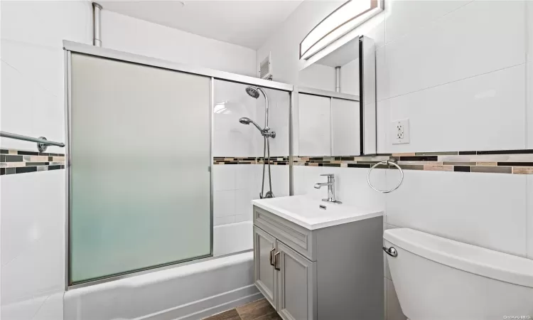 601 Kappock Street, New York, NY, 2 Bedrooms Bedrooms, 5 Rooms Rooms,1 BathroomBathrooms,Residential,For Sale,Kappock Street,L3592171