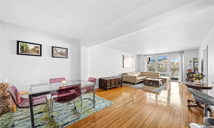 601 Kappock Street, New York, NY, 2 Bedrooms Bedrooms, 5 Rooms Rooms,1 BathroomBathrooms,Residential,For Sale,Kappock Street,L3592171