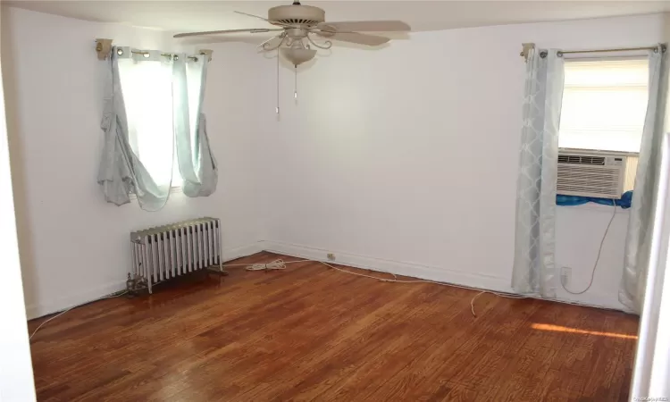 112-25 180th Street, New York, NY, 4 Bedrooms Bedrooms, 7 Rooms Rooms,1 BathroomBathrooms,Residential Lease,For Rent,180th,L3592180