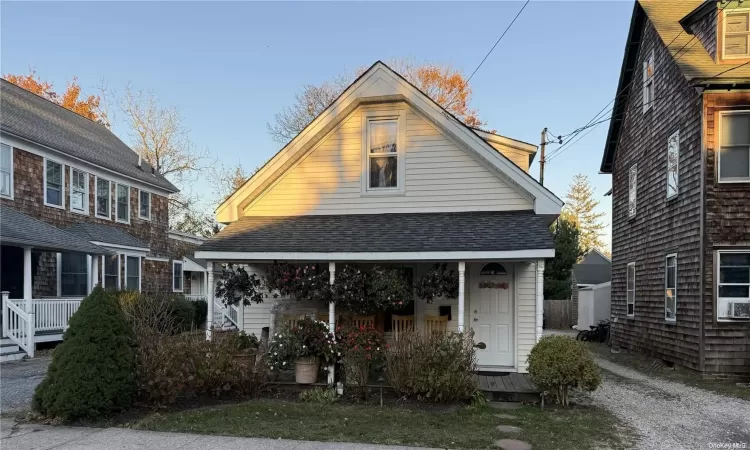 308 East Avenue, Riverhead, NY, 4 Bedrooms Bedrooms, 7 Rooms Rooms,1 BathroomBathrooms,Residential,For Sale,East,L3592202