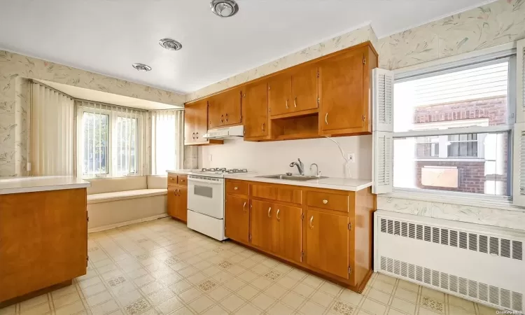 206-15 Richland Avenue, New York, NY, 4 Bedrooms Bedrooms, 11 Rooms Rooms,3 BathroomsBathrooms,Residential,For Sale,Richland,L3592239