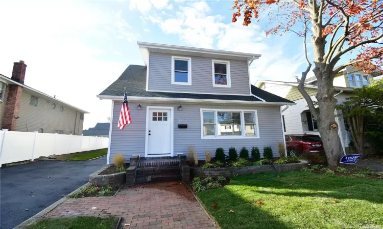 2906 Oceanside Road, Hempstead, NY, 3 Bedrooms Bedrooms, 8 Rooms Rooms,2 BathroomsBathrooms,Residential,For Sale,Oceanside,L3592262