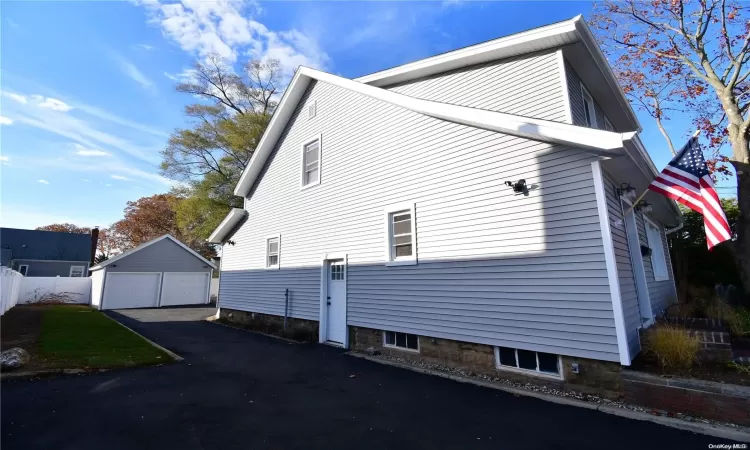 2906 Oceanside Road, Hempstead, NY, 3 Bedrooms Bedrooms, 8 Rooms Rooms,2 BathroomsBathrooms,Residential,For Sale,Oceanside,L3592262