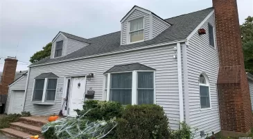 77 Floyd Place, Oyster Bay, NY, 3 Bedrooms Bedrooms, 9 Rooms Rooms,2 BathroomsBathrooms,Residential,For Sale,Floyd,L3592258