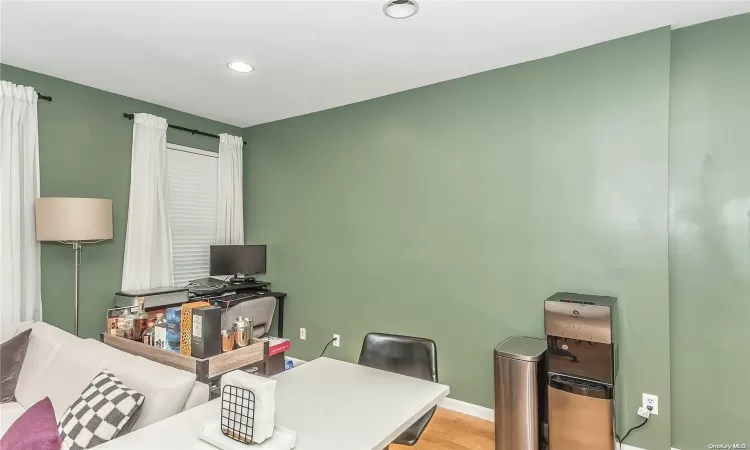 320 57th Street, New York, NY, 1 Bedroom Bedrooms, 4 Rooms Rooms,1 BathroomBathrooms,Residential,For Sale,57th,L3592293