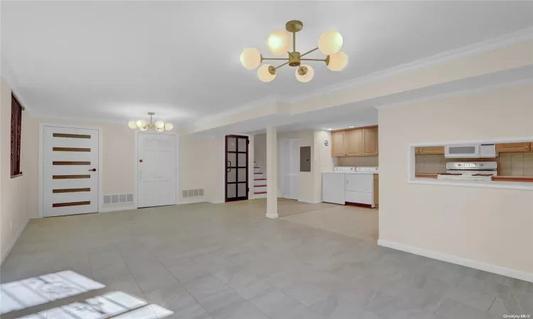 240-01 52nd Avenue, New York, NY, 3 Bedrooms Bedrooms, 10 Rooms Rooms,1 BathroomBathrooms,Residential,For Sale,52nd,L3592286