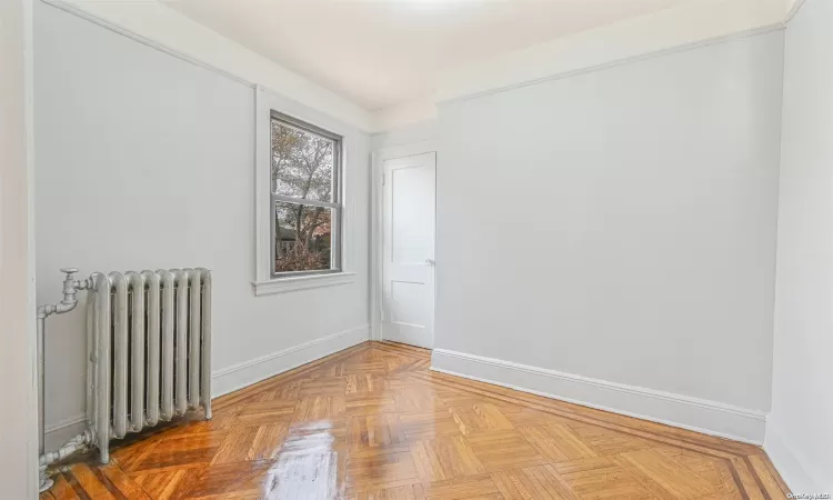 40-39 69th Street, New York, NY, 8 Bedrooms Bedrooms, 20 Rooms Rooms,3 BathroomsBathrooms,Residential Income,For Sale,69th,L3592305