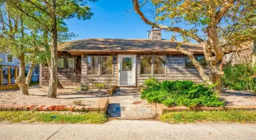 645 Ocean Breeeze, Ocean Beach, NY, 5 Bedrooms Bedrooms, 8 Rooms Rooms,3 BathroomsBathrooms,Residential,For Sale,Ocean Breeeze,L3592370