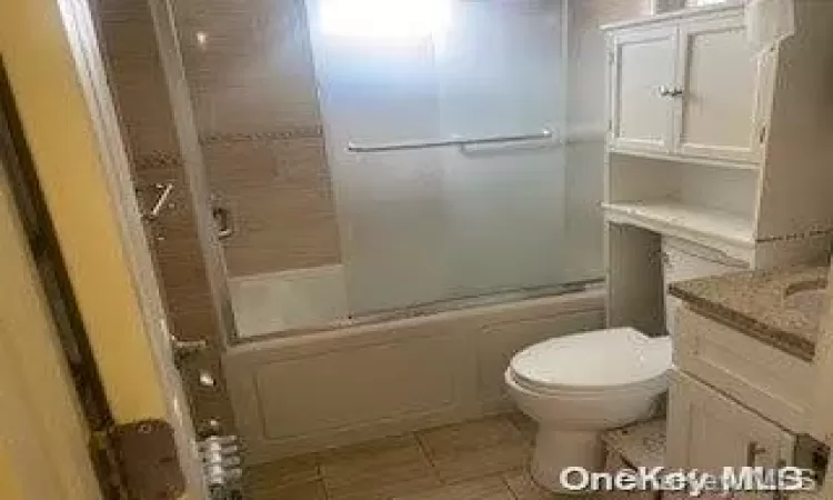 9323 Francis Lewis Bl, New York, NY, 3 Bedrooms Bedrooms, 5 Rooms Rooms,1 BathroomBathrooms,Residential Lease,For Rent,Francis Lewis Bl,L3592507