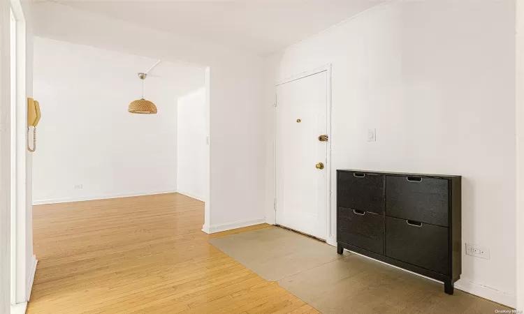 67-38 108th Street, New York, NY, 1 Bedroom Bedrooms, 4 Rooms Rooms,1 BathroomBathrooms,Residential,For Sale,108th,L3584143