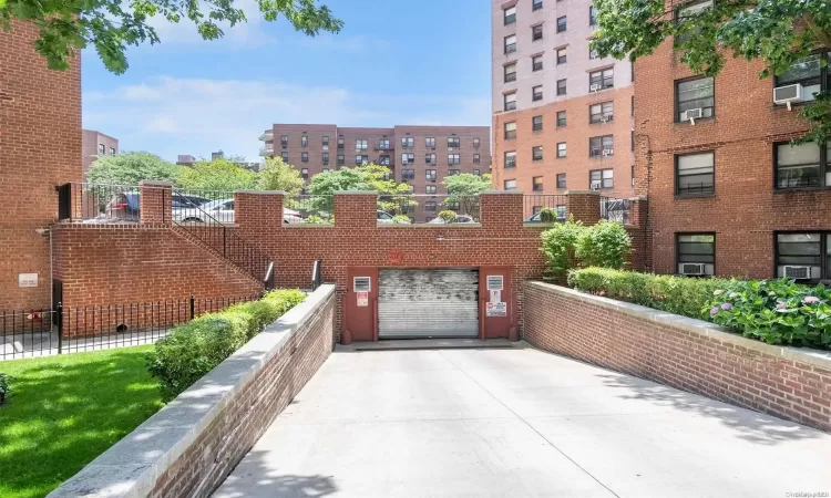 99-72 66th Road, New York, NY, 3 Bedrooms Bedrooms, 5 Rooms Rooms,1 BathroomBathrooms,Residential,For Sale,66th,L3584210