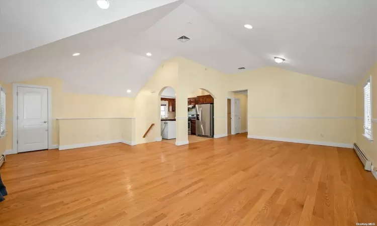 58-30 254 Street, New York, NY, 6 Bedrooms Bedrooms, 13 Rooms Rooms,5 BathroomsBathrooms,Residential Income,For Sale,254,L3584361