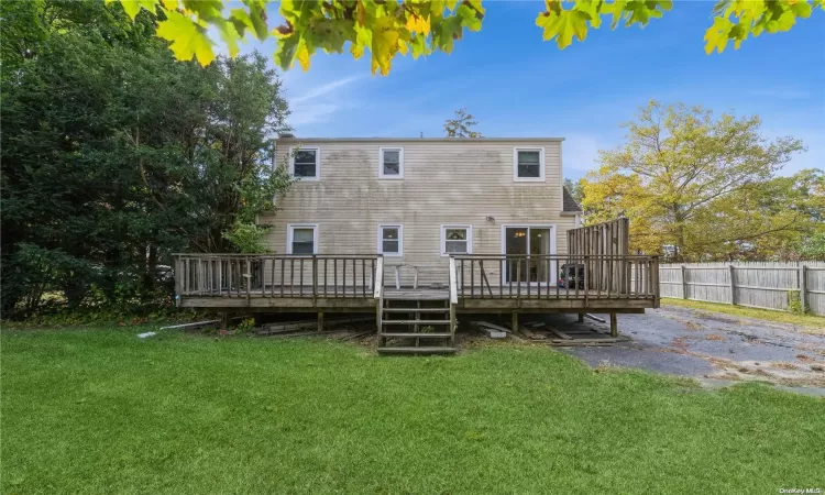 471 Peconic Street, Islip, NY, 5 Bedrooms Bedrooms, 7 Rooms Rooms,2 BathroomsBathrooms,Residential,For Sale,Peconic,L3584387