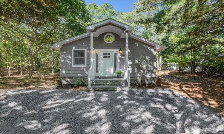 15 Tub Oarsmans Road, East Hampton, NY, 2 Bedrooms Bedrooms, 6 Rooms Rooms,2 BathroomsBathrooms,Residential,For Sale,Tub Oarsmans,L3584563