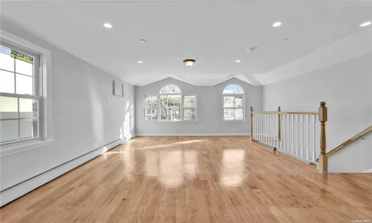 118-24 189th Street, New York, NY, 7 Bedrooms Bedrooms, 11 Rooms Rooms,5 BathroomsBathrooms,Residential Income,For Sale,189th Street,L3584699