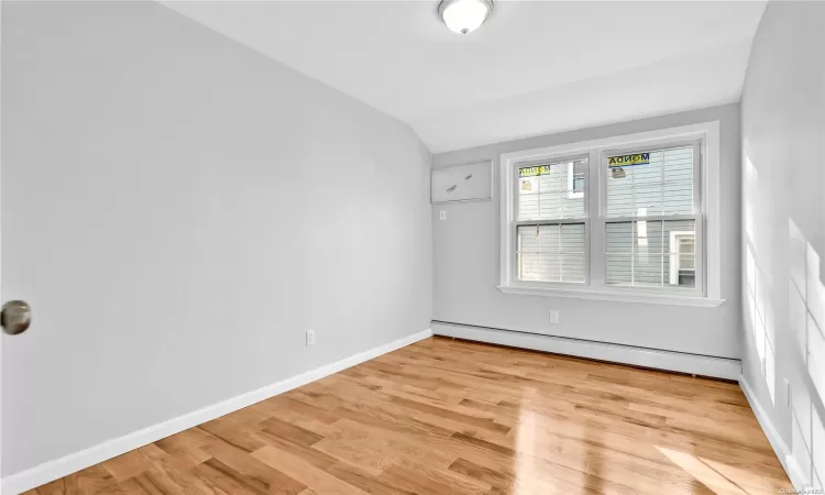 118-24 189th Street, New York, NY, 7 Bedrooms Bedrooms, 11 Rooms Rooms,5 BathroomsBathrooms,Residential Income,For Sale,189th Street,L3584699