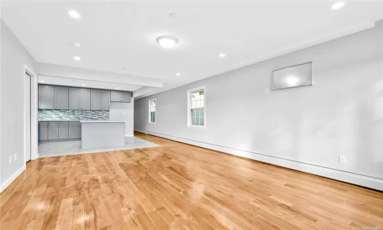 118-24 189th Street, New York, NY, 7 Bedrooms Bedrooms, 11 Rooms Rooms,5 BathroomsBathrooms,Residential Income,For Sale,189th Street,L3584699