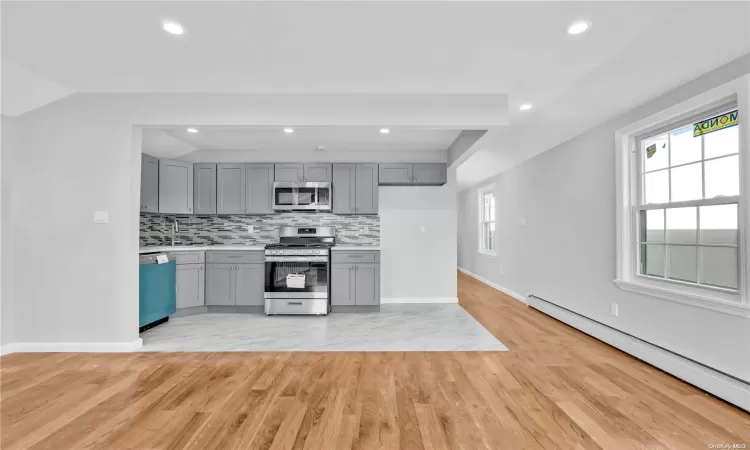 118-24 189th Street, New York, NY, 7 Bedrooms Bedrooms, 11 Rooms Rooms,5 BathroomsBathrooms,Residential Income,For Sale,189th Street,L3584699