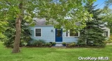 3 Clinton Avenue, Southampton, NY, 2 Bedrooms Bedrooms, 5 Rooms Rooms,1 BathroomBathrooms,Residential Lease,For Rent,Clinton,L3584727