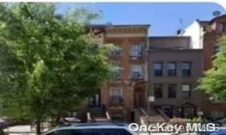 200 Lefferts, New York, NY, 5 Bedrooms Bedrooms, 17 Rooms Rooms,4 BathroomsBathrooms,Residential Income,For Sale,Lefferts,L3584808