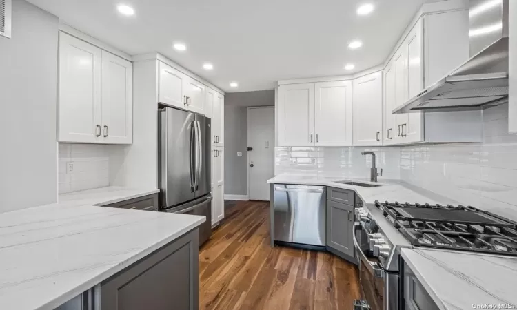 166-25 Powells Cove Boulevard, New York, NY, 1 Bedroom Bedrooms, 4 Rooms Rooms,1 BathroomBathrooms,Residential,For Sale,Powells Cove,L3584621