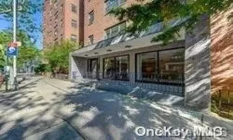 99-10 60 Avenue, New York, NY, 2 Rooms Rooms,1 BathroomBathrooms,Residential,For Sale,60,L3584873