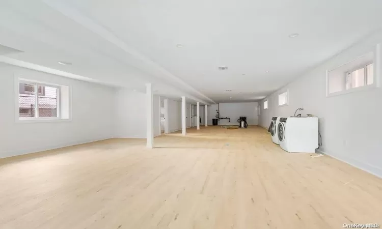 42-30 247th Street, New York, NY, 8 Bedrooms Bedrooms, 12 Rooms Rooms,5 BathroomsBathrooms,Residential Income,For Sale,247th,L3584976