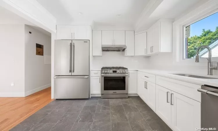 42-30 247th Street, New York, NY, 8 Bedrooms Bedrooms, 12 Rooms Rooms,5 BathroomsBathrooms,Residential Income,For Sale,247th,L3584976