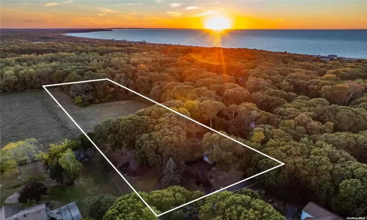 6005 Hortons Lane, Southold, NY, 4 Bedrooms Bedrooms, 8 Rooms Rooms,2 BathroomsBathrooms,Residential,For Sale,Hortons,L3584997