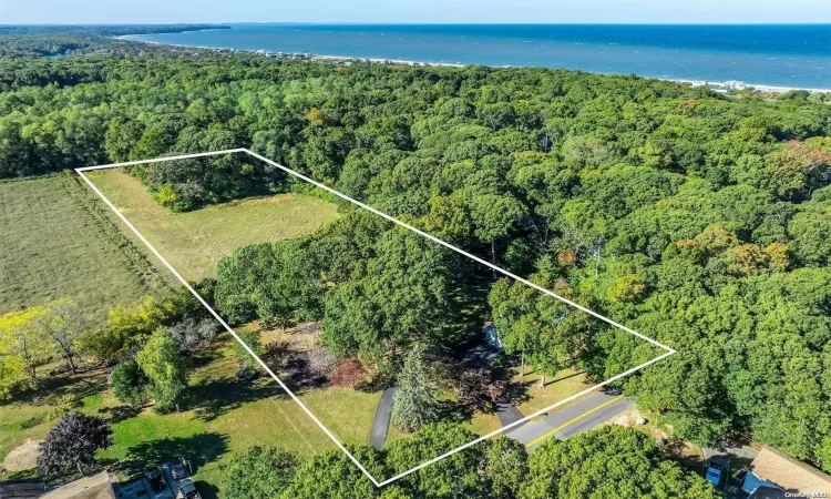 6005 Hortons Lane, Southold, NY, 4 Bedrooms Bedrooms, 8 Rooms Rooms,2 BathroomsBathrooms,Residential,For Sale,Hortons,L3584997