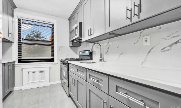 138-18 28th Road, New York, NY, 1 Bedroom Bedrooms, 4 Rooms Rooms,1 BathroomBathrooms,Residential,For Sale,28th,L3585011