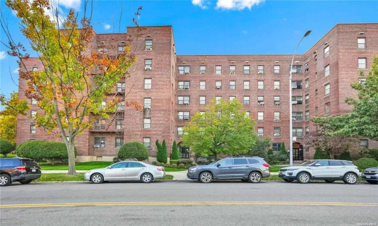 138-18 28th Road, New York, NY, 1 Bedroom Bedrooms, 4 Rooms Rooms,1 BathroomBathrooms,Residential,For Sale,28th,L3585011