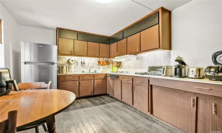 29-50 137th Street, New York, NY, 1 Bedroom Bedrooms, 4 Rooms Rooms,1 BathroomBathrooms,Residential,For Sale,137th,L3585021