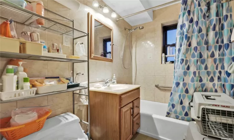 31-31 138th Street, New York, NY, 1 Bedroom Bedrooms, 5 Rooms Rooms,1 BathroomBathrooms,Residential,For Sale,138th,L3585313