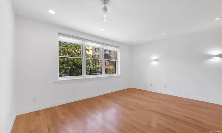 1773 19th Street, New York, NY, 2 Bedrooms Bedrooms, 5 Rooms Rooms,2 BathroomsBathrooms,Residential,For Sale,19th,L3585309